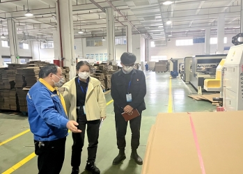 景興產品 抗“疫”先行 | 平湖景包優先生產防疫專用感染性廢物收集箱，全力支援疫情防控