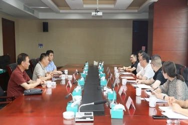 江山市委副書記、市長徐明峰率隊(duì)赴景興紙業(yè)調(diào)研