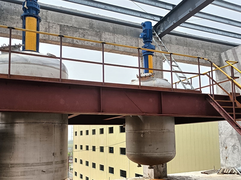 攪拌裝置現(xiàn)場(chǎng)